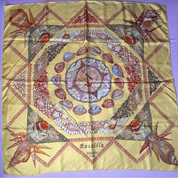 Authentic Hermes Rocaille Carre90 Silk 100 Seashell Scarf/ Shawl in Yellow - Picture 4 of 14